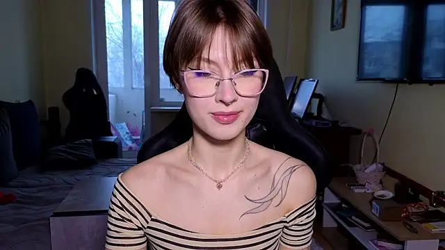 Snapshot of MalvinaBlum chatting on February 28, 2026, 1:49 am MalvinaBlum online show from February 28, 2026, 1:49 am