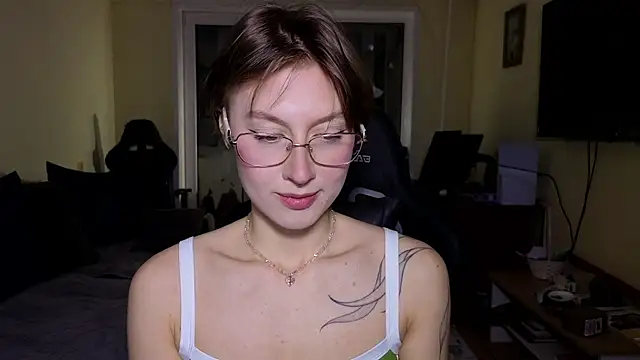 Snapshot of MalvinaBlum chatting on February 13, 2026, 2:17 pm MalvinaBlum online show from February 13, 2026, 2:17 pm