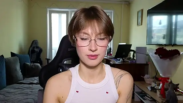 Snapshot of MalvinaBlum chatting on February 14, 2026, 9:31 am MalvinaBlum online show from February 14, 2026, 9:31 am