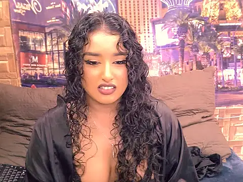 Snapshot of IndianAngel4u chatting on July 14, 2026, 10:27 pm IndianAngel4u online show from July 14, 2026, 10:27 pm