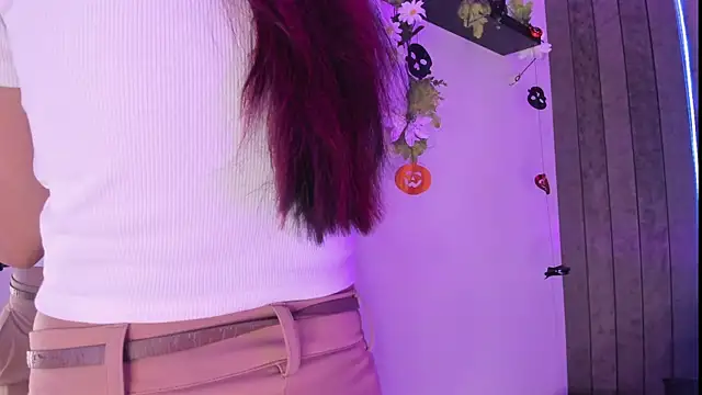 Snapshot of alaia-rogers chatting on October 27, 2025, 11:44 am alaia-rogers online show from October 27, 2025, 11:44 am