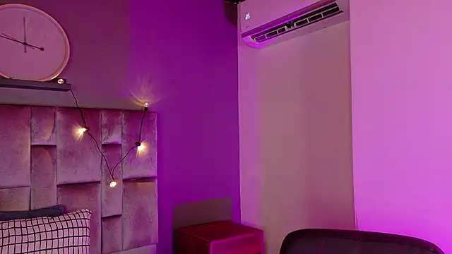 Snapshot of alaia-rogers chatting on October 30, 2025, 11:41 am alaia-rogers online show from October 30, 2025, 11:41 am