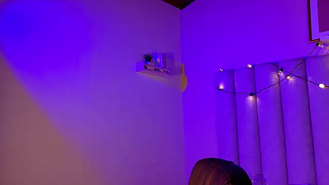 Snapshot of alaia-rogers chatting on November 12, 2025, 11:36 am alaia-rogers online show from November 12, 2025, 11:36 am