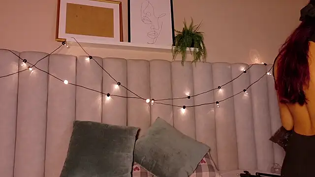 Snapshot of alaia-rogers chatting on November 18, 2025, 11:35 am alaia-rogers online show from November 18, 2025, 11:35 am