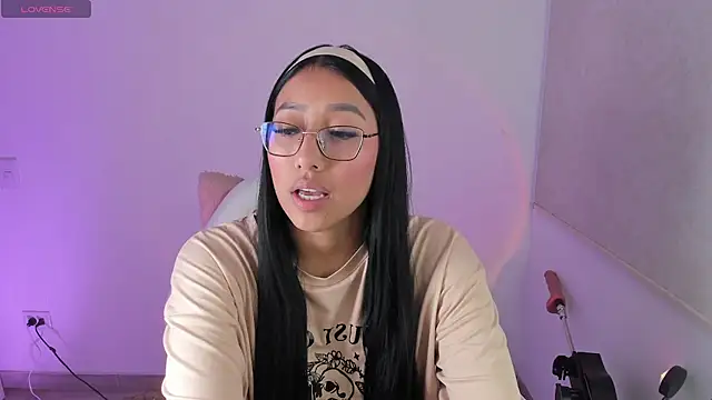 isa bellaa0 online show from February 4, 2026, 1:00 am