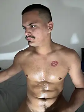 HotBeastBoy online show from December 2, 2024, 2:04 am