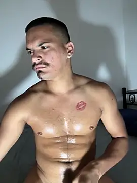 HotBeastBoy online show from December 3, 2024, 1:25 am