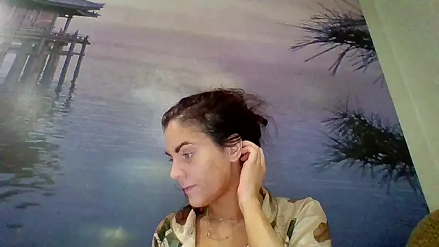 AliceTailor online show from July 6, 2026, 8:33 pm