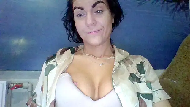 AliceTailor online show from July 9, 2026, 8:52 pm