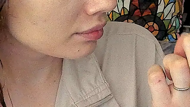 Snapshot of IceDanielles chatting on November 16, 2025, 1:38 pm IceDanielles online show from November 16, 2025, 1:38 pm