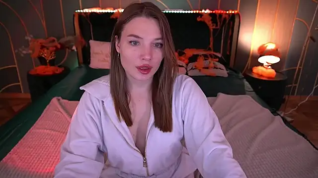 Snapshot of IceDanielles chatting on October 25, 2025, 12:39 pm IceDanielles online show from October 25, 2025, 12:39 pm