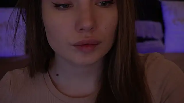 Snapshot of IceDanielles chatting on November 28, 2025, 1:33 pm IceDanielles online show from November 28, 2025, 1:33 pm