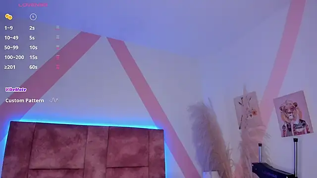 Snapshot of isabella_whiithe chatting on December 13, 2025, 8:04 pm isabella whiithe online show from December 13, 2025, 8:04 pm