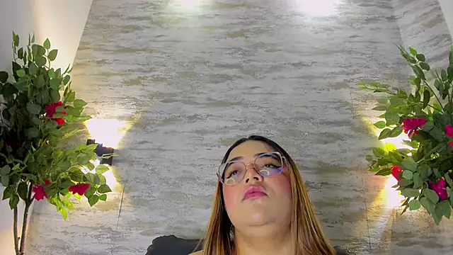 Snapshot of Celeste_Mcs_ chatting on October 19, 2025, 3:42 am Celeste Mcs online show from October 19, 2025, 3:42 am