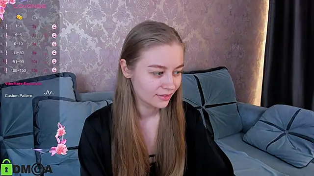 Snapshot of Polumna_cute chatting on March 18, 2025, 12:17 pm Polumna cute online show from March 18, 2025, 12:17 pm