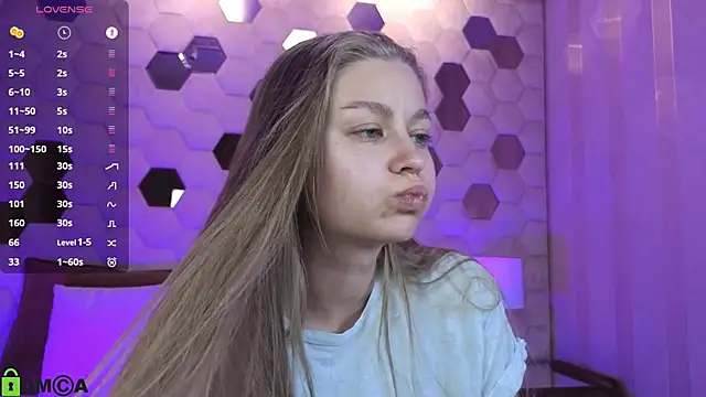 Polumna cute online show from June 13, 2026, 1:31 pm
