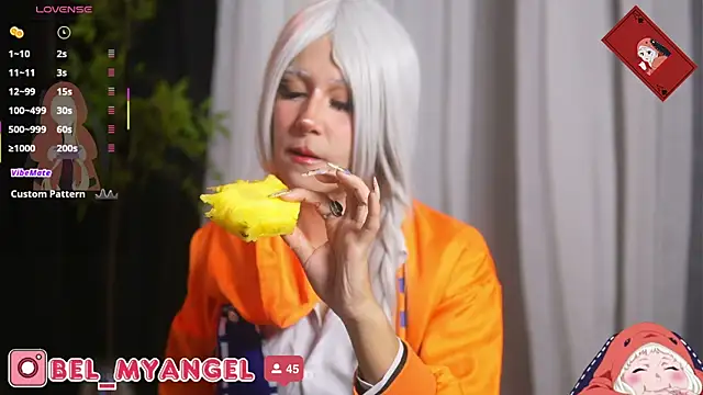 Snapshot of Bella-Franco chatting on November 24, 2025, 7:36 pm Bella-Franco online show from November 24, 2025, 7:36 pm