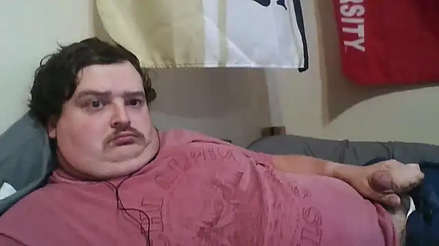 Snapshot of YelpedAverting chatting on November 18, 2025, 9:29 pm YelpedAverting online show from November 18, 2025, 9:29 pm