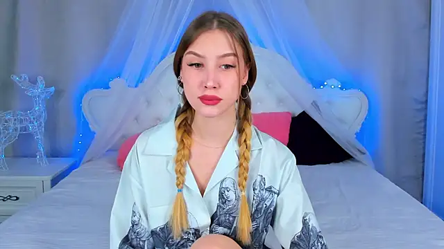 Snapshot of VitalinaBlue chatting on November 29, 2025, 1:28 am VitalinaBlue online show from November 29, 2025, 1:28 am