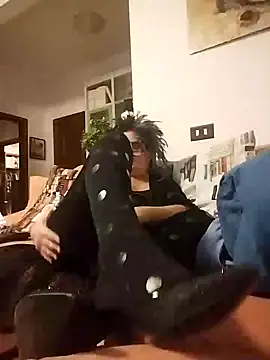 MATTIS11 online show from December 12, 2024, 8:53 pm