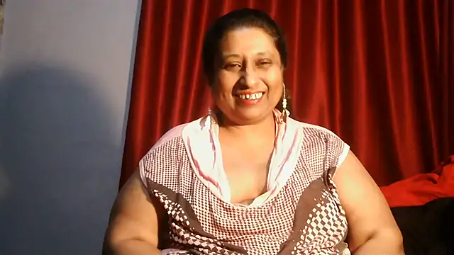 Snapshot of raniofsex02 chatting on July 31, 2026, 6:05 pm raniofsex02 online show from July 31, 2026, 6:05 pm