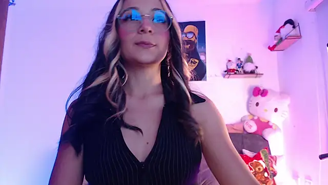 penny sweett  online show from December 4, 2025, 10:31 pm