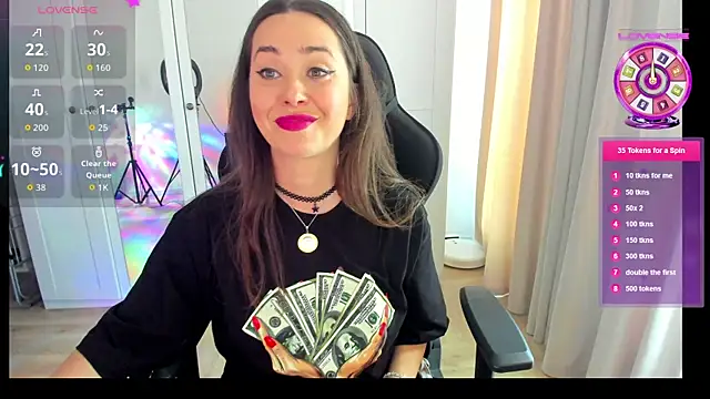 PlayfulGoddess online show from June 10, 2026, 10:49 am