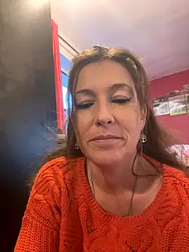 Lwhite1 online show from October 28, 2025, 4:39 pm