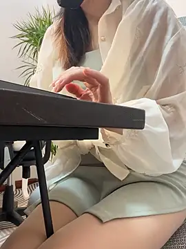 Snapshot of Annabody chatting on December 14, 2025, 4:01 pm Annabody online show from December 14, 2025, 4:01 pm