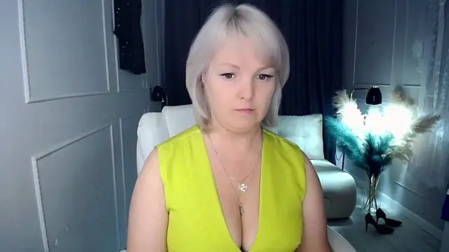 Juarnea online show from November 10, 2025, 9:36 am