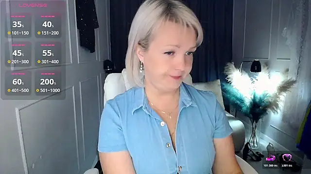 Snapshot of Juarnea chatting on June 11, 2026, 12:46 pm Juarnea online show from June 11, 2026, 12:46 pm