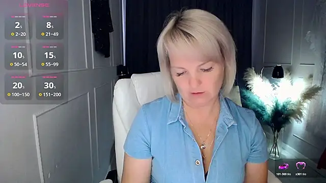 Snapshot of Juarnea chatting on June 4, 2026, 10:20 am Juarnea online show from June 4, 2026, 10:20 am
