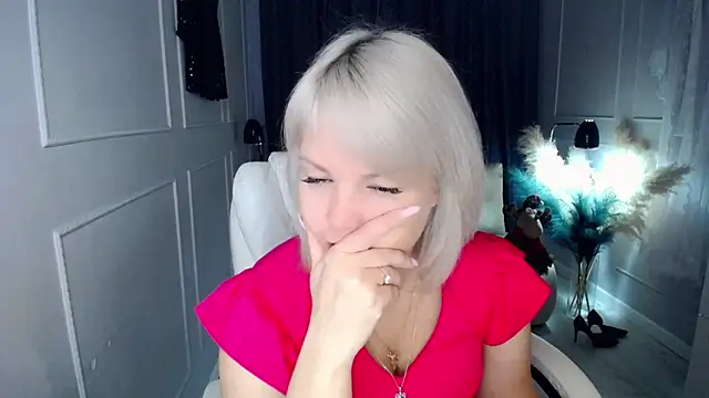 Juarnea online show from December 5, 2025, 7:40 am