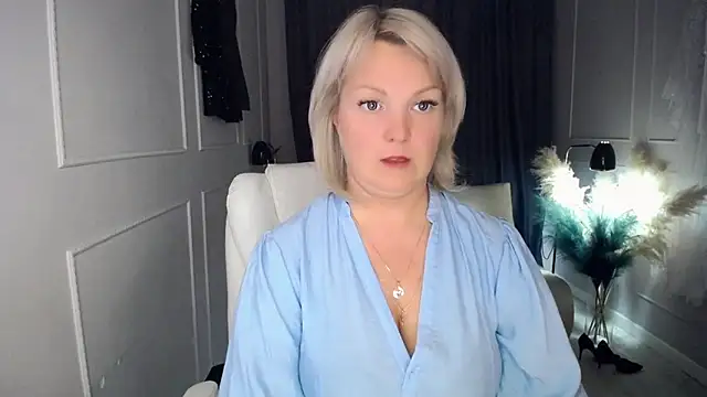 Juarnea online show from October 13, 2025, 12:29 pm