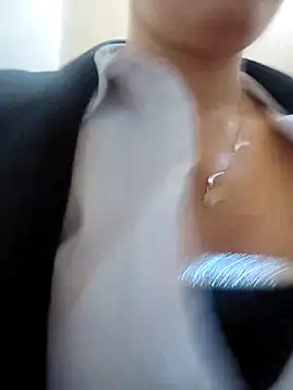 merlinaadams  online show from October 11, 2025, 4:30 pm