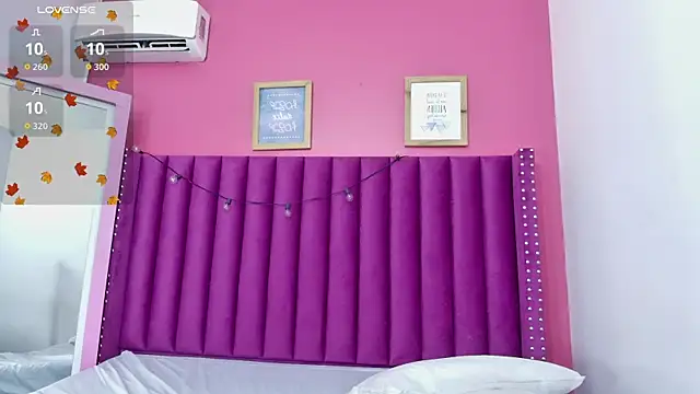 littleebonny online show from October 15, 2025, 12:35 pm