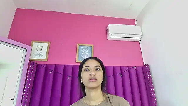 littleebonny online show from March 24, 2026, 12:38 pm