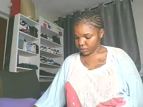 sweet bigclit online show from September 27, 2025, 4:40 am