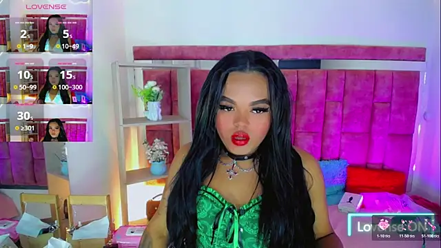 Snapshot of KayleighDreams_ chatting on June 6, 2026, 3:06 pm KayleighDreams online show from June 6, 2026, 3:06 pm