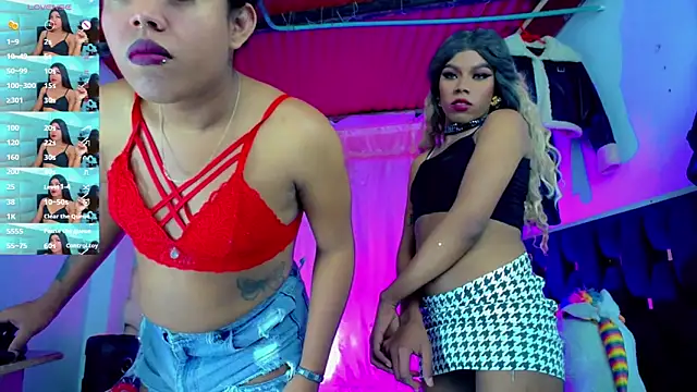 Snapshot of KayleighDreams_ chatting on December 5, 2025, 3:32 pm KayleighDreams online show from December 5, 2025, 3:32 pm