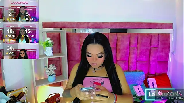 Snapshot of KayleighDreams_ chatting on June 22, 2026, 3:12 am KayleighDreams online show from June 22, 2026, 3:12 am