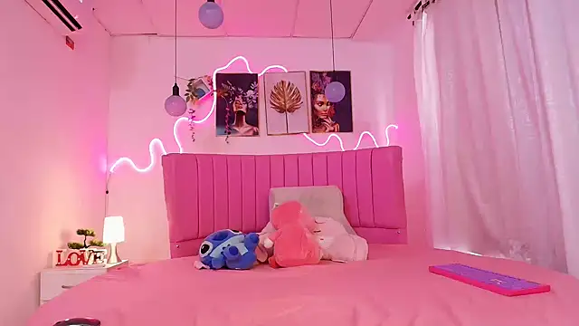 Azul horney online show from December 16, 2025, 9:30 pm