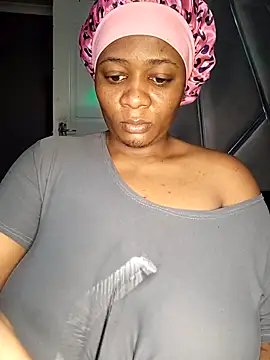 CocoBootyyy online show from May 3, 2026, 6:33 pm