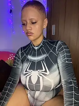 Snapshot of Charlotee_ chatting on November 1, 2025, 6:19 am Charlotee online show from November 1, 2025, 6:19 am