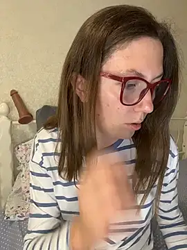 Snapshot of BeatriceTender chatting on May 28, 2026, 7:53 pm BeatriceTender online show from May 28, 2026, 7:53 pm