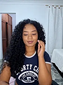 avellanatammy online show from May 6, 2026, 12:03 am