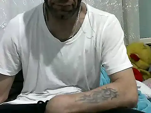 Aktorihann online show from October 23, 2025, 11:47 pm