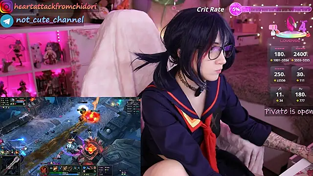 yourcutewaifu online show from September 27, 2025, 9:43 pm