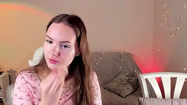 Snapshot of MishkaMe chatting on November 27, 2025, 7:42 am MishkaMe online show from November 27, 2025, 7:42 am