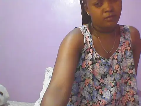 Snapshot of Cute_tamara chatting on December 14, 2025, 6:02 pm Cute tamara online show from December 14, 2025, 6:02 pm